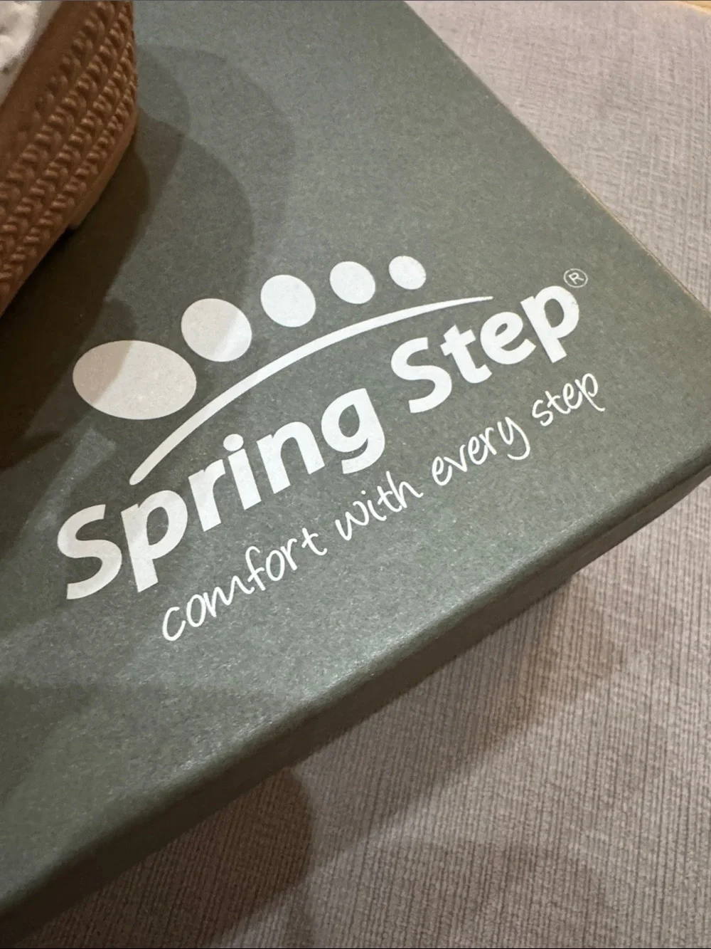 Spring Step NWT White Laser-Cut Mary Jane Flats with Ankle Strap